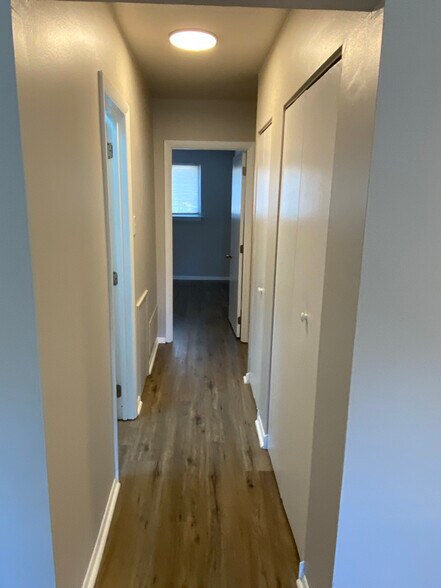 Building Photo - 1615 Bonwood Rd