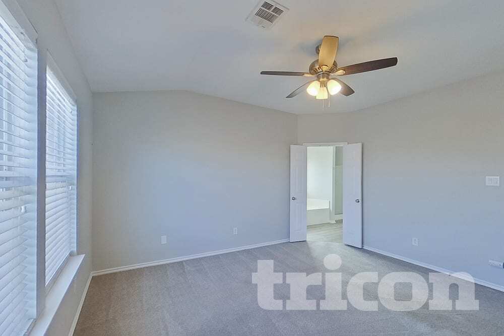 Building Photo - 396 Florence Dr