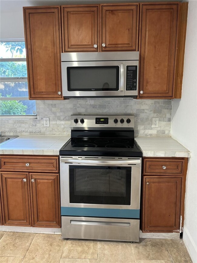 Building Photo - 1416 SW 33rd Ct