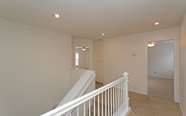 Building Photo - 2159 Island Shore Way