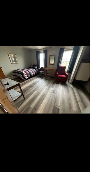 Primary Photo - 46 Montgomery Ave