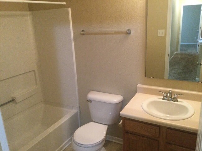 Building Photo - 1071 Highpointe Boulevard