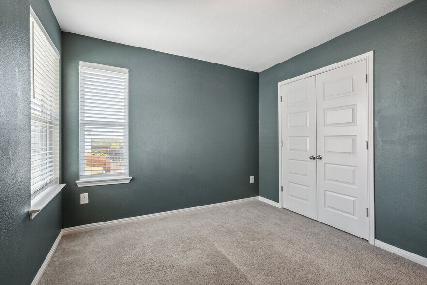 Building Photo - 10210 Ansel Dr