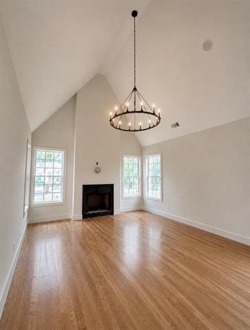 Building Photo - 5115 Vanderbilt Ave