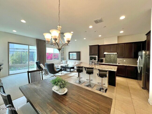 Building Photo - 7333 E Vista Bonita Dr