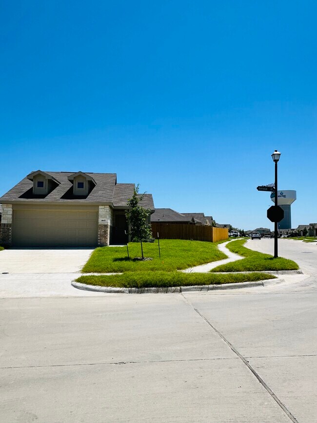 Building Photo - 1447 Dovekie Dr