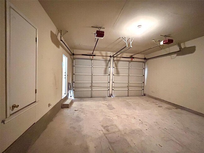 Building Photo - 12544 Wethersby Way