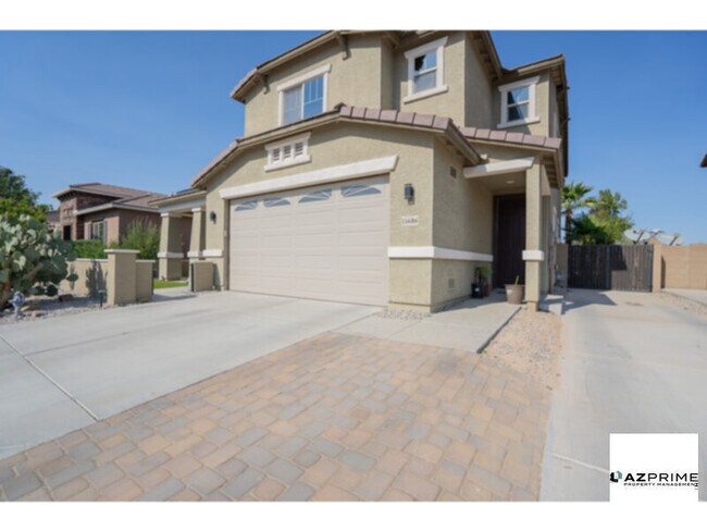 Building Photo - Gorgeous 4/3.5 Goodyear House - Pool, Loft...