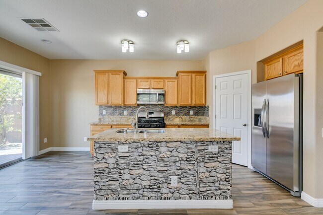 Building Photo - 8944 Bandinella Ave