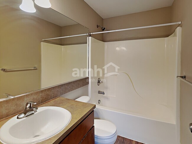 Building Photo - 847 NW 1st Ave