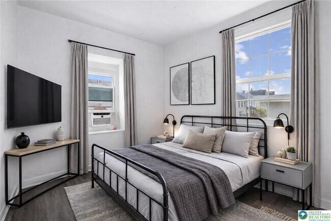 Building Photo - 1113 Ferry St