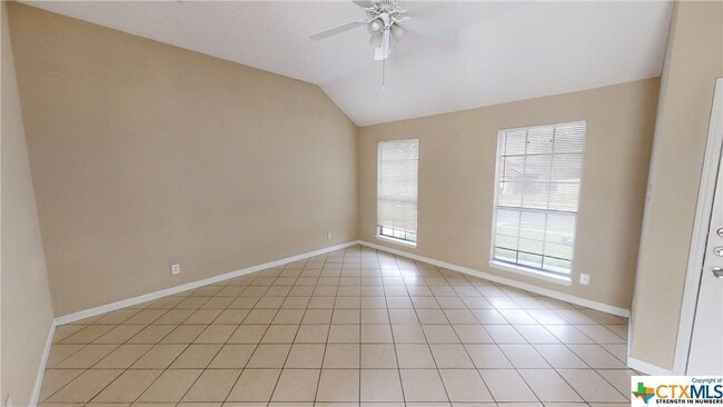 Building Photo - 2406 Timberline Dr