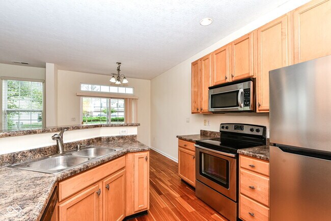 Building Photo - 4012 Weston Pointe Dr