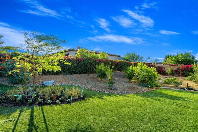 Building Photo - 81439 Merv Griffin Way