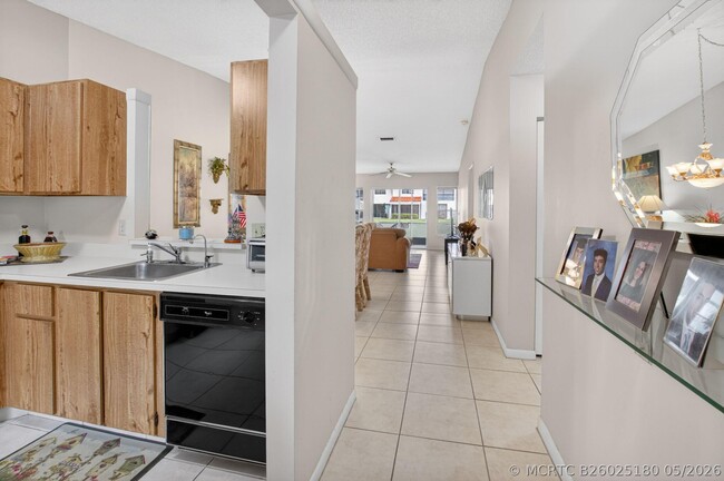 Building Photo - 8697 Sunbird Pl
