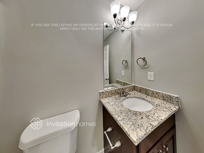 Building Photo - 121 Blackthorne Ct