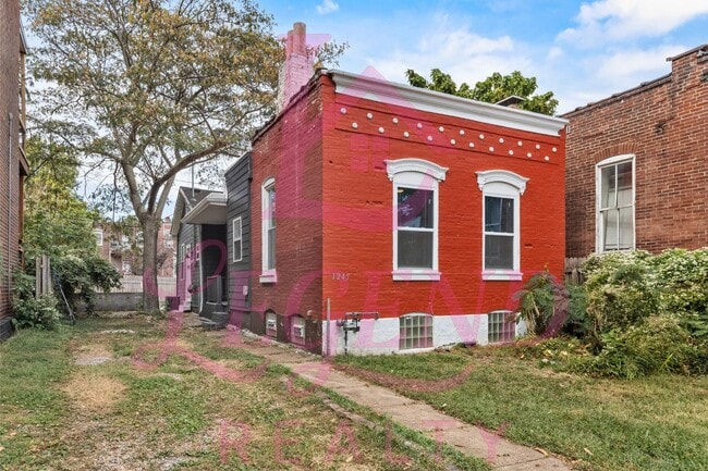 Primary Photo - Updated 2-Bedroom Brick Home in Benton Park West!