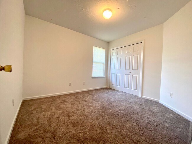 Building Photo - 4489 Country Glen Cir