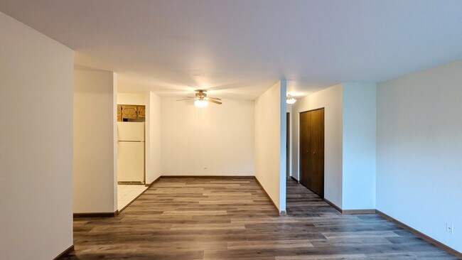 Building Photo - 600 Crescenzo Ct