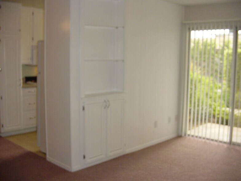 Building Photo - 3654 42nd St