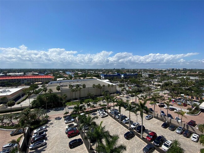 Building Photo - 3800 Galt Ocean Dr