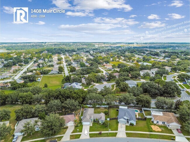 Building Photo - Charming 4-Bedroom Ranch with a Spacious L...