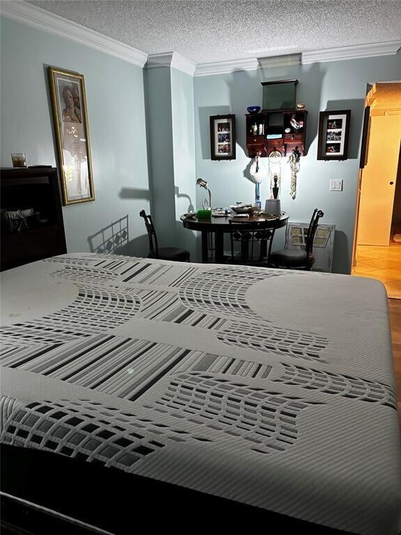 Building Photo - 2301 S Ocean Dr