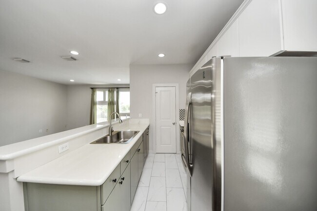 Building Photo - 5319 Avenue J
