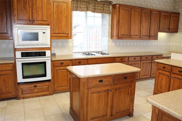 Building Photo - 11000 Breezewood Dr