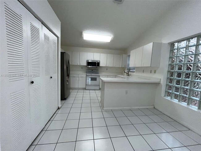 Building Photo - 21565 SW 87th Ct