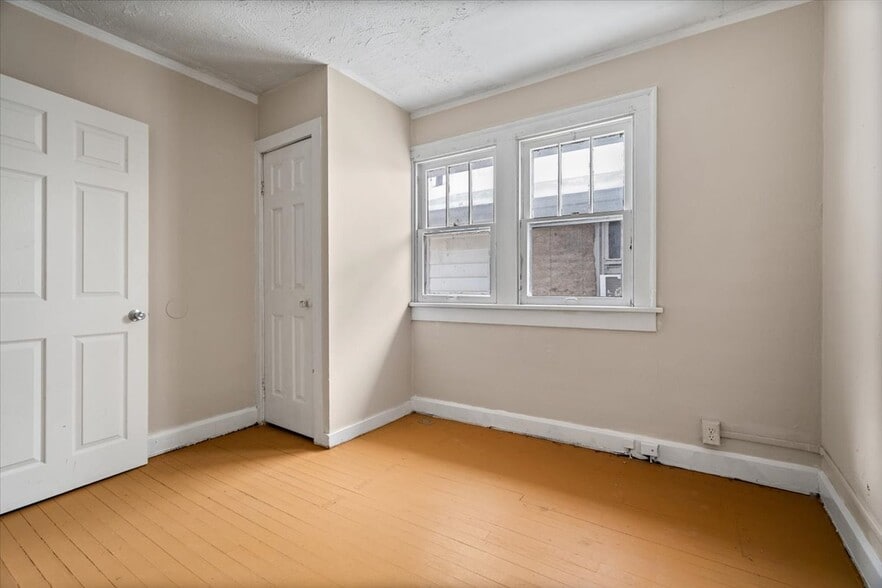 Building Photo - 3709 Boulevard Pl