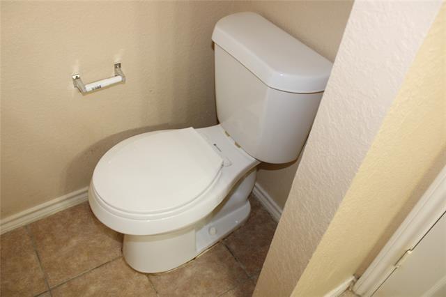 Building Photo - 1245 Redman Ave