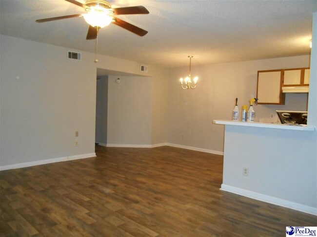 Building Photo - 711 Coventry Ln