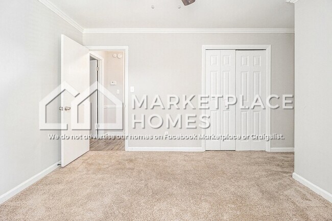 Building Photo - 1732 Fontaine Dr