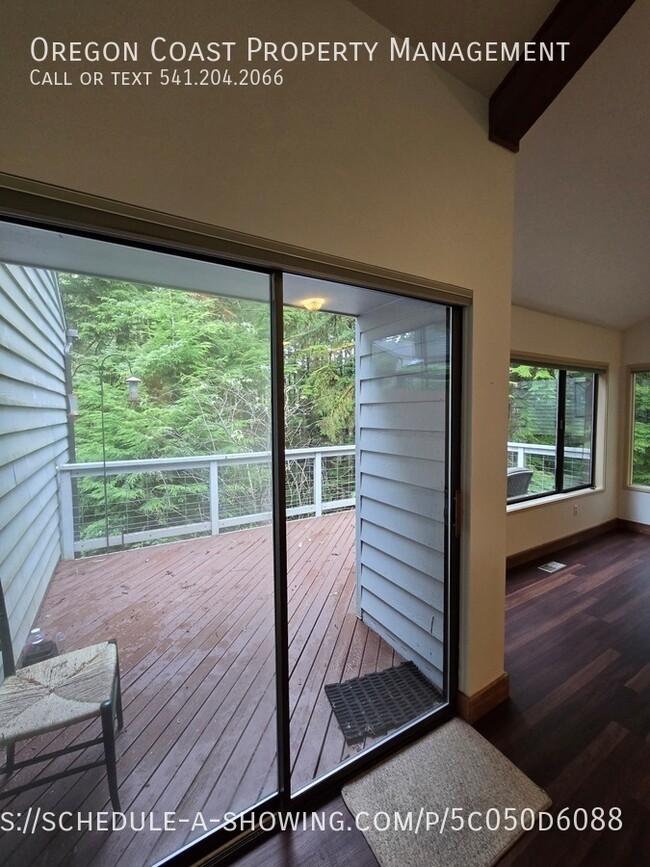 Building Photo - 600 Island Dr