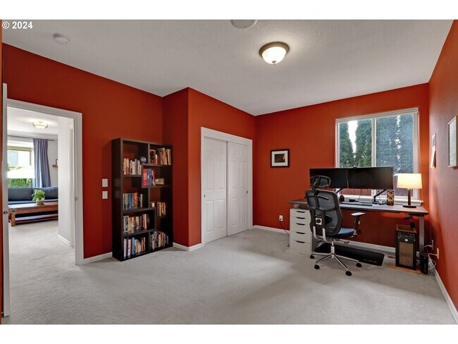 Building Photo - 11868 NW Permian Ct