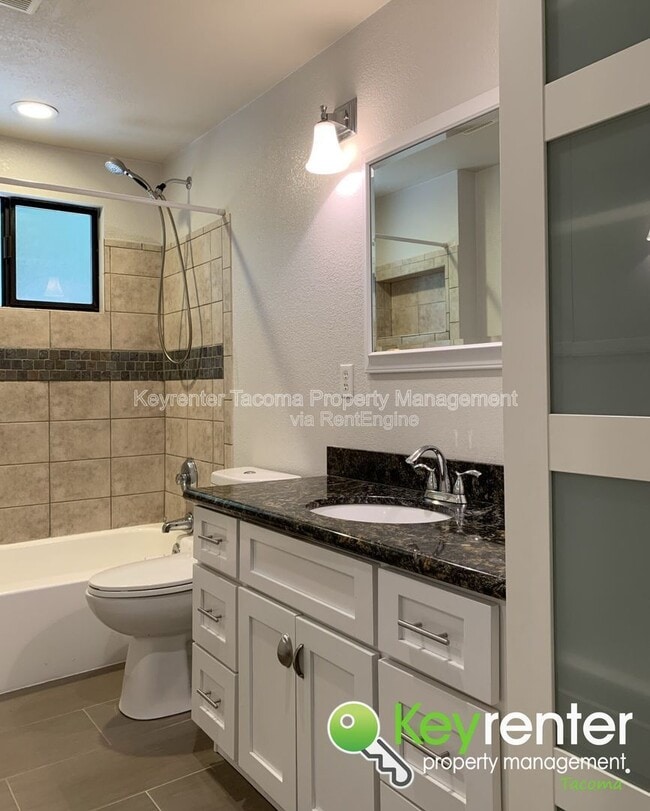 Building Photo - 1355 E 44th St