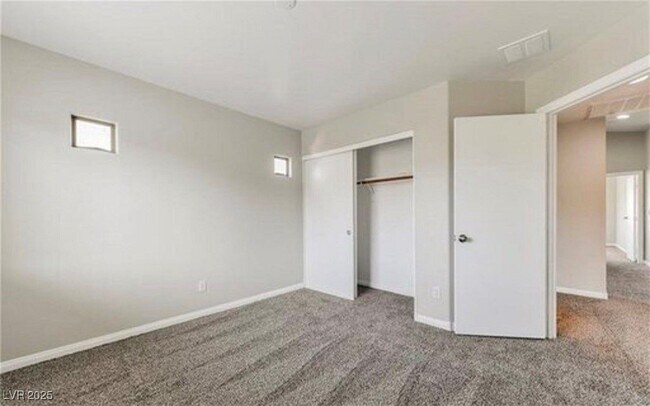 Building Photo - 11 Stockton Edge Ave