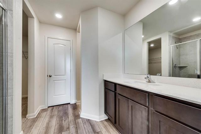 Building Photo - 3076 Chillingham Dr