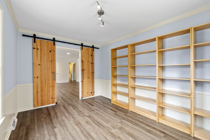 Building Photo - 111 Ticonderoga Dr