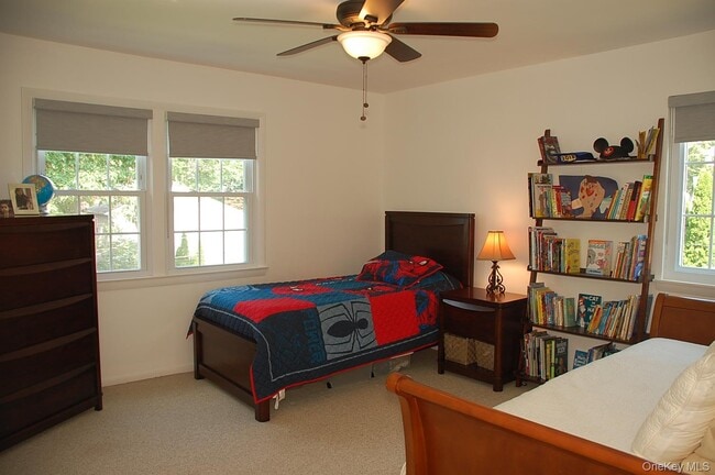 Building Photo - 18 Coralyn Ave
