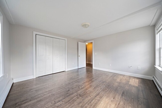 Building Photo - 238 Neponset St