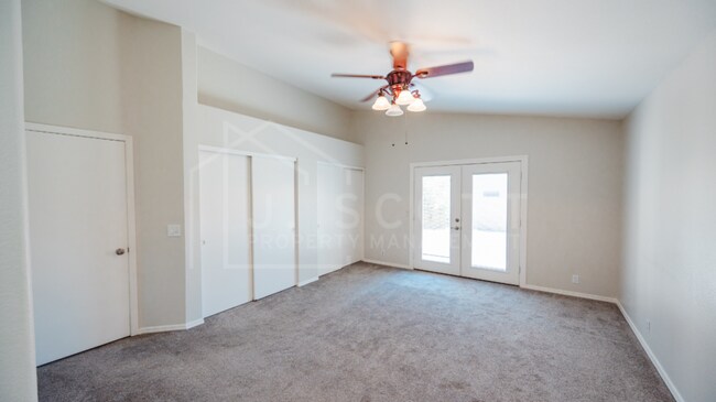 Building Photo - Charming Ahwatukee Home in Gated Community...