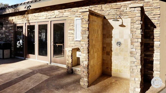 Building Photo - 1929 Avenida Del Mexico