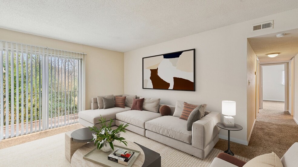 Living Room - Westchester Key Apartments