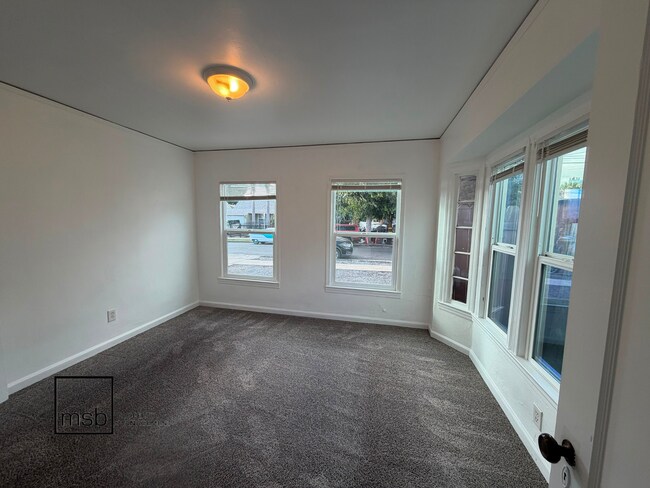Building Photo - 2254 107th Ave