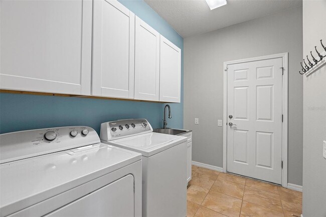 Building Photo - 5524 107th Terrace E