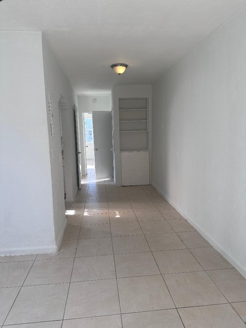 Building Photo - 1724 Rodman St