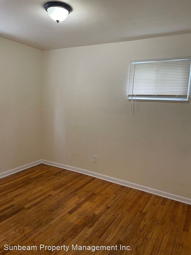 Building Photo - 3 br, 1 bath House - 8400 Heyden Street