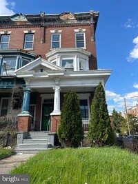 Building Photo - 1801 W Erie Ave